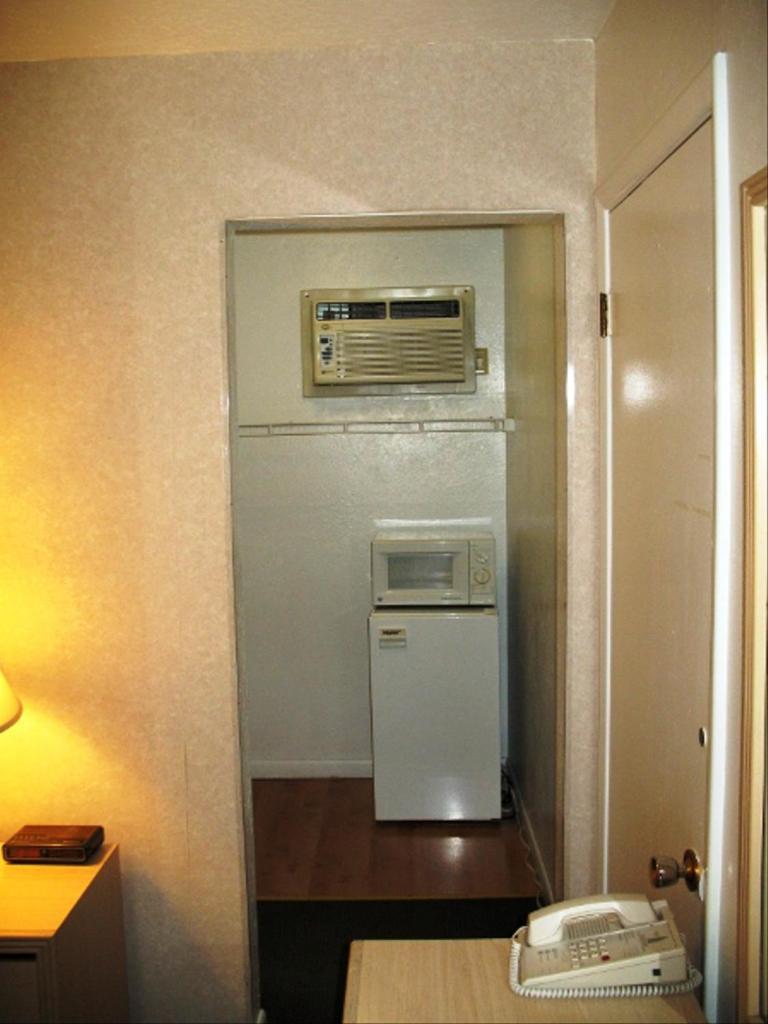 Golden West Motel Klamath Falls Eksteriør billede