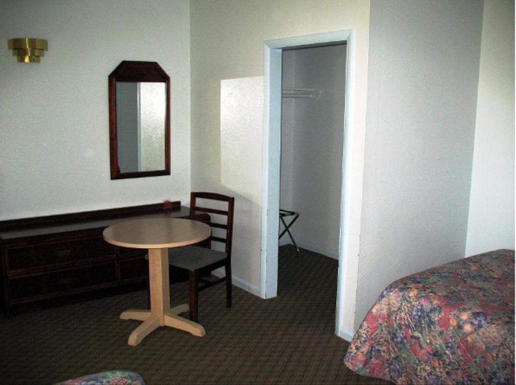 Golden West Motel Klamath Falls Eksteriør billede